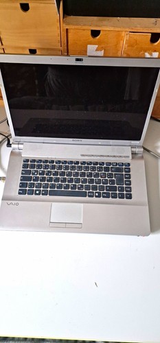 Sony vaio pcg 3b1m - 15,4", core